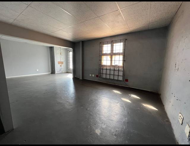 252M² WAREHOUSE TO LET IN RANDJESPARK